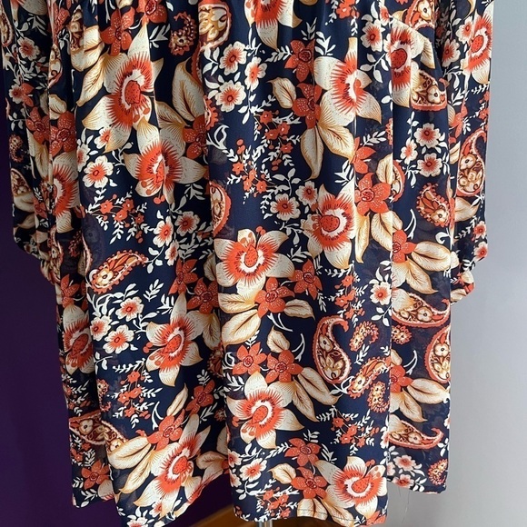 7 for $30 Melloday Long Sleeve Tunic - Picture 3 of 10